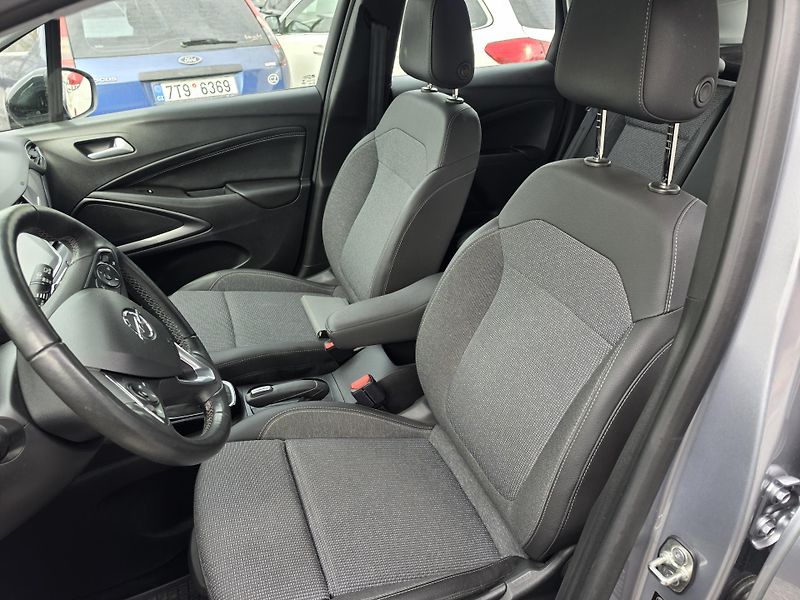 Opel Crossland X 1.2 T  - fotka 13 z 14