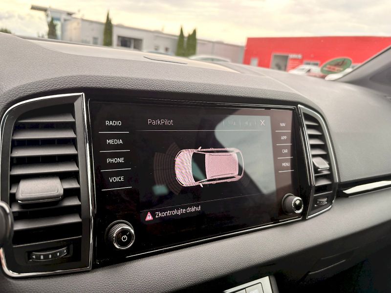 Škoda Karoq (2019) TDI 110 kW DSG Sportline - taž - fotka 21 z 33