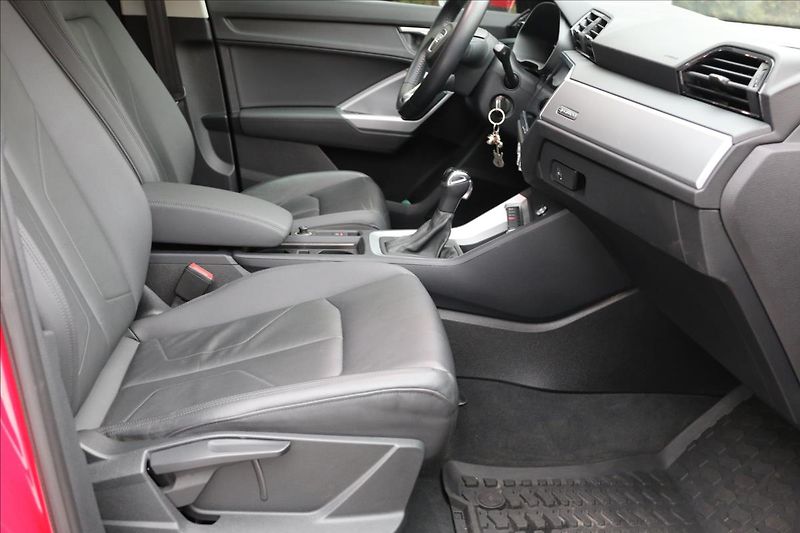Audi Q3 (2020) 2,0 TSFi Quattro DSG - fotka 31 z 54