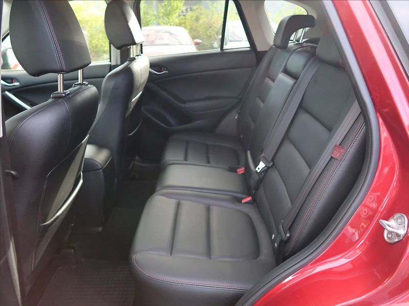 Mazda CX-5 2,2 D,129kW,1majČR,4x4,serv.kn - fotka 21 z 29