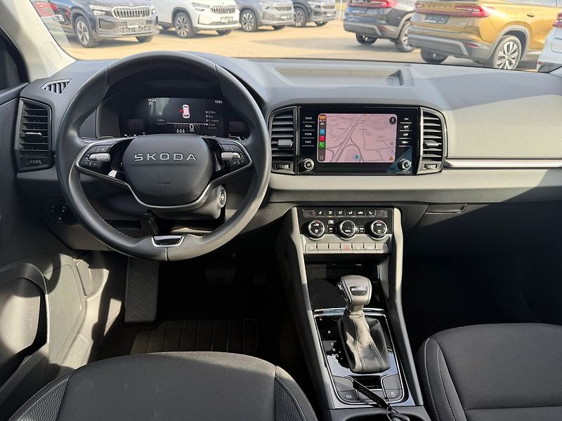 Škoda Karoq Selection  1,5TSI 110kW DSG - fotka 17 z 18