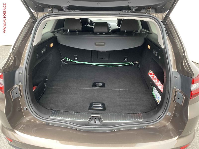 Renault Talisman (2016) 1.6dCi, 1.maj,ČR, AT, LED - fotka 7 z 16