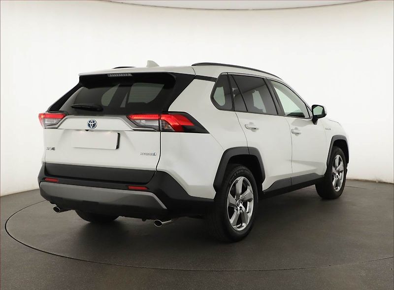 Toyota RAV4 (2021) Comfort 2.5 Hybrid - fotka 5 z 18