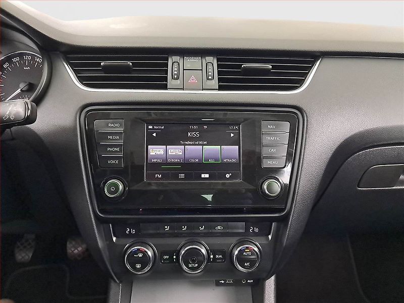 Škoda Octavia (2014) 1.6 TDI, Serv.kniha, Navi - fotka 12 z 16