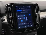 Volvo XC40 B3 AUT DARK PLUS - náhled 40