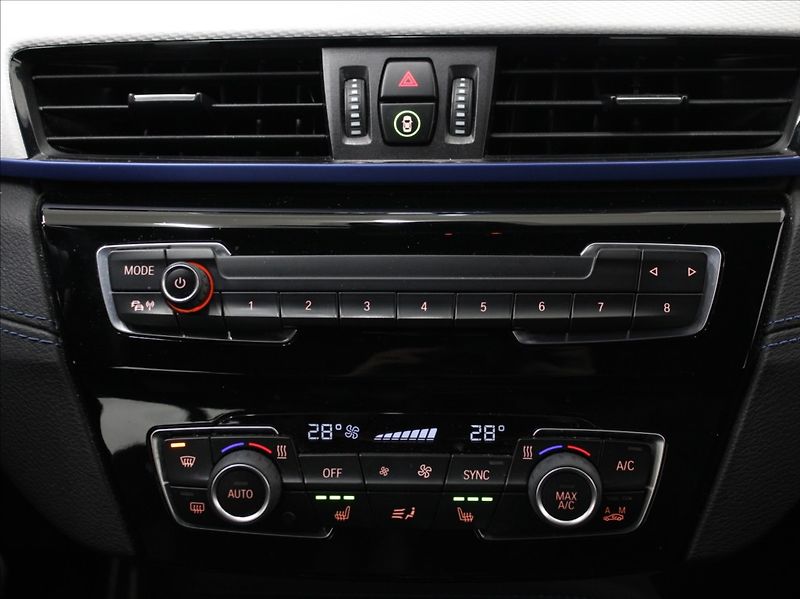 BMW X2 1,5 18i AT M-Paket 1.maj.ČR - fotka 14 z 27
