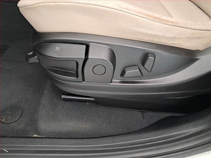 BMW X6 (2013) xDrive30d, 4X4, Automat - fotka 21 z 22