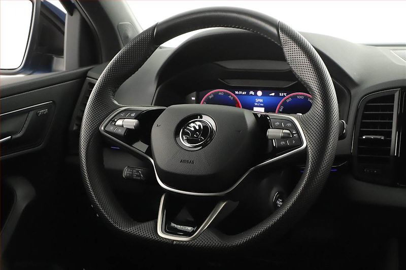 Škoda Karoq (2025) 2.0 TDI, Sportline, Navigace - fotka 15 z 20