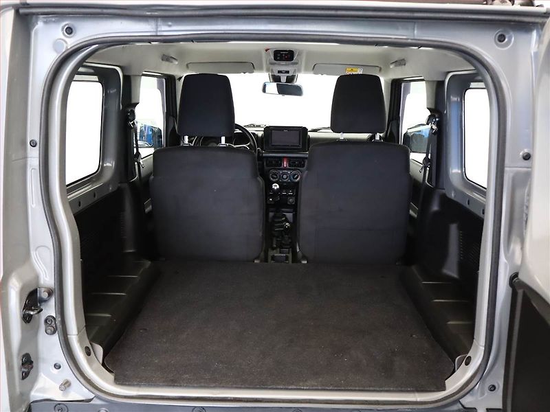 Suzuki Jimny (2022) 1.5 AllGrip - fotka 10 z 16