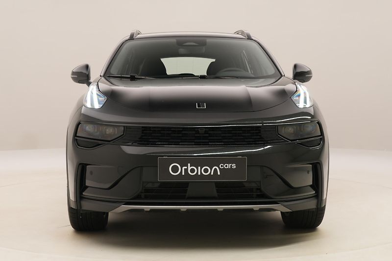 Lynk & Co 01 (2025) 01 CORE PHEV - fotka 16 z 90