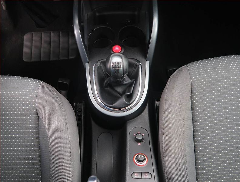 Seat Altea (2007) 1.6, Tempomat, Park. senzory - fotka 13 z 18