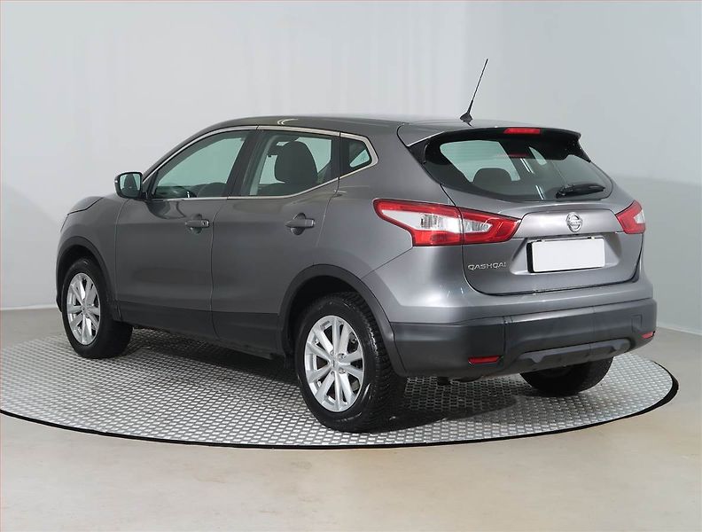 Nissan Qashqai (2014) 1.2 DIG-T, Navi, Tempomat - fotka 4 z 16
