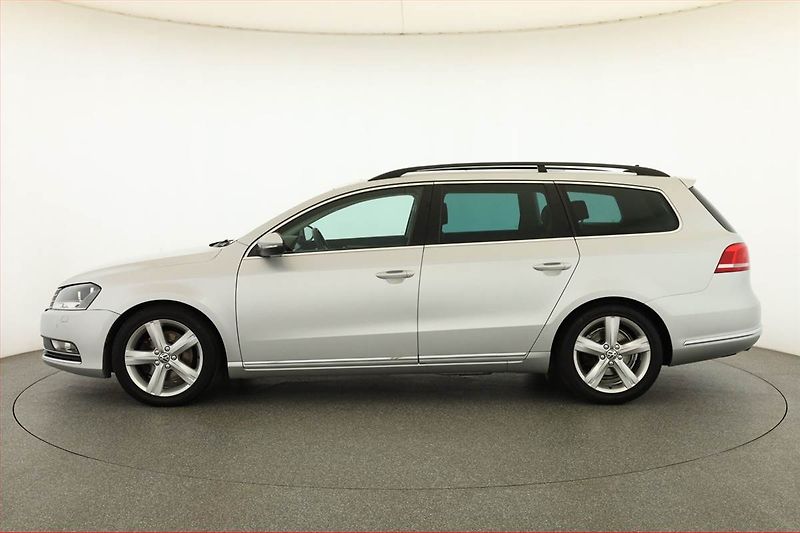 Volkswagen Passat (2014) 2.0 TDI, Navi, Tempomat - fotka 3 z 18