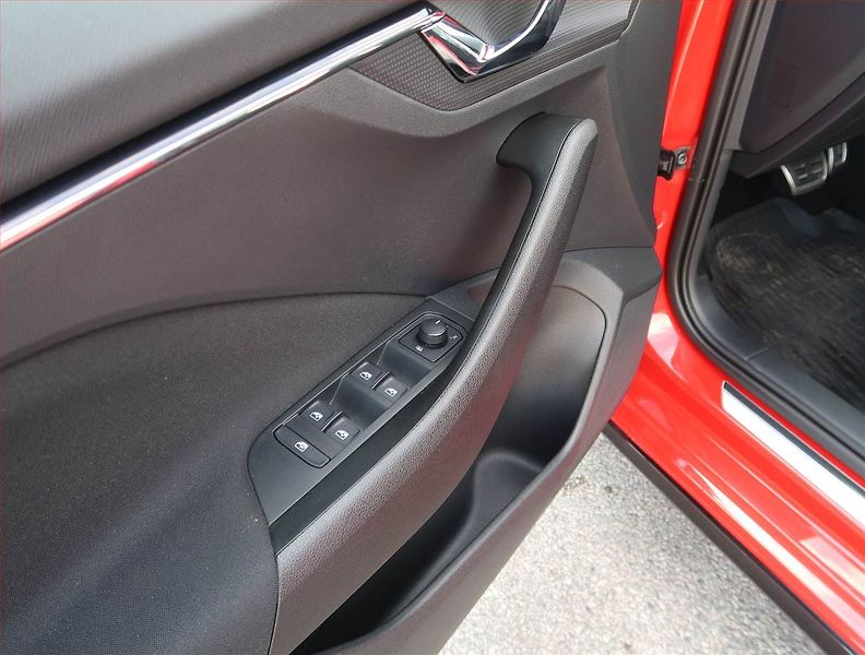 Škoda Scala (2021) Monte Carlo 1.0 TSI, Automat - fotka 18 z 21