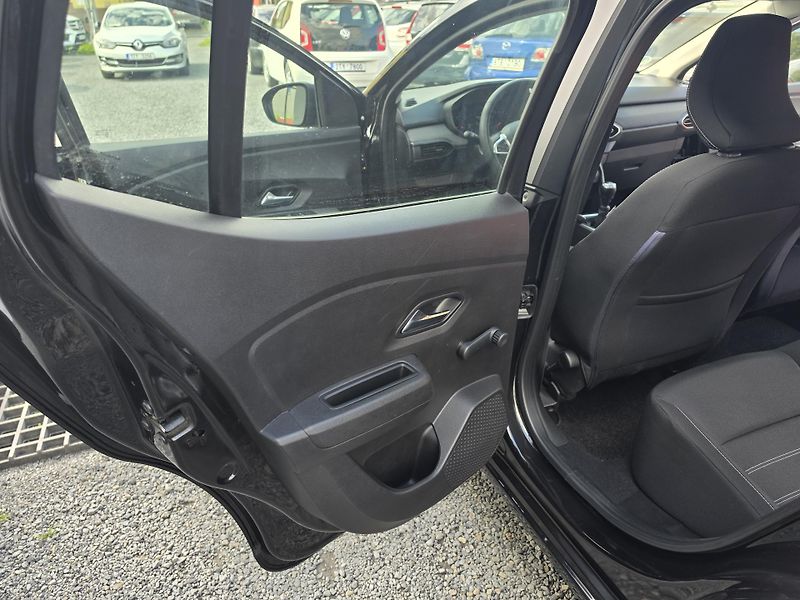 Dacia Sandero 1.0 67kw Kei Navi Kamera 6tiR - fotka 10 z 19