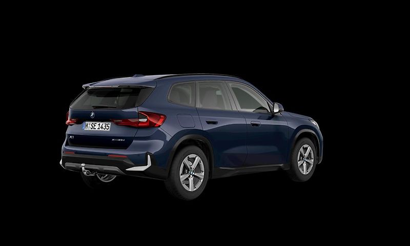 BMW X1 xDrive23d - fotka 2 z 8