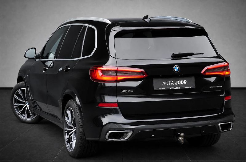 BMW X5 45e, ČR, H/K, Ventilace, Tažné - fotka 3 z 37