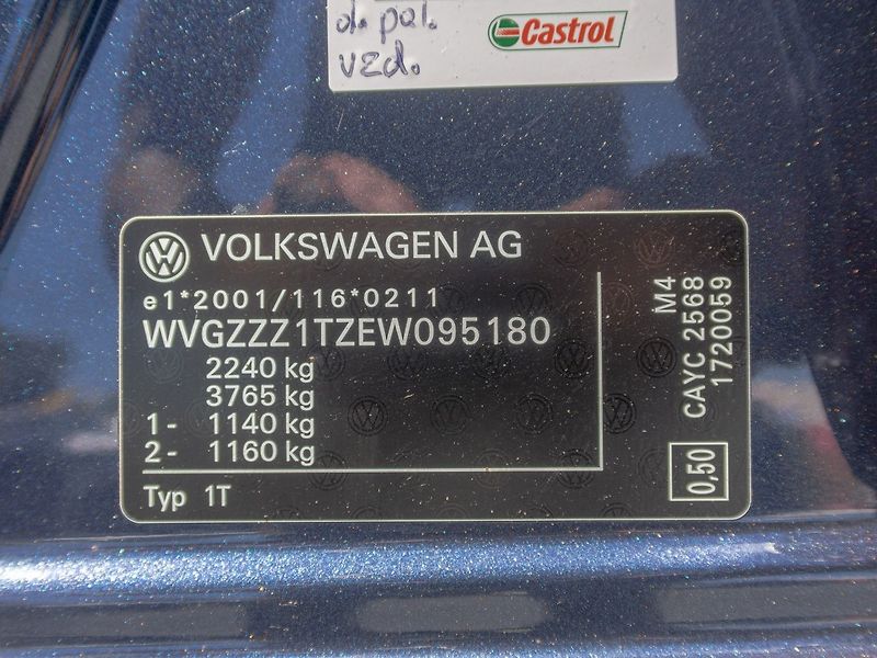 Volkswagen Touran (2014) 1.6TDI HG NAVI – 7 SEDADEL - fotka 45 z 47