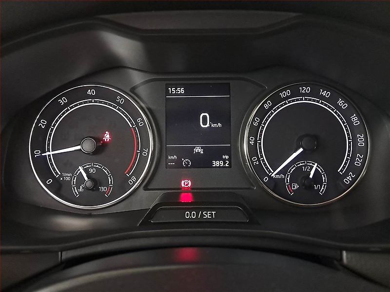 Škoda Scala (2023) Style 1.0 TSI, Serv.kniha - fotka 11 z 17