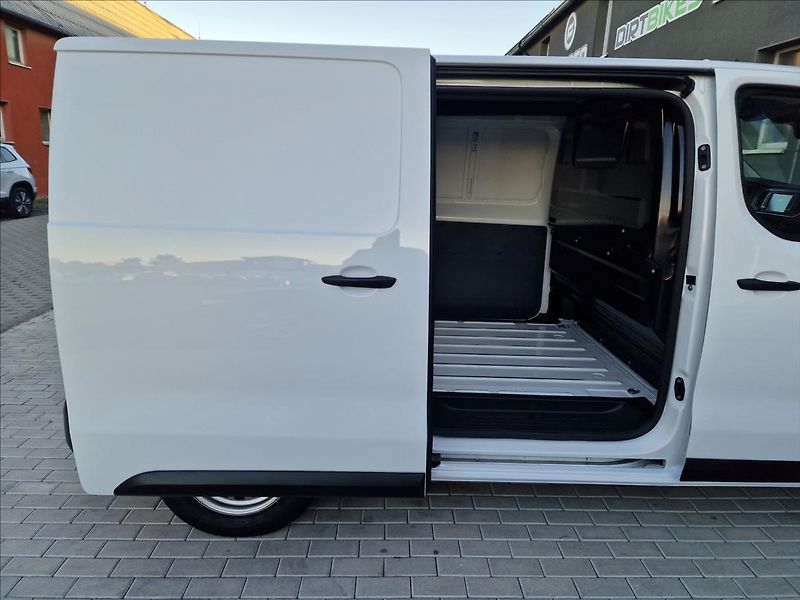 Opel Vivaro 1.5CDTI 88kW, původ ČR,1.Maj. - fotka 18 z 47
