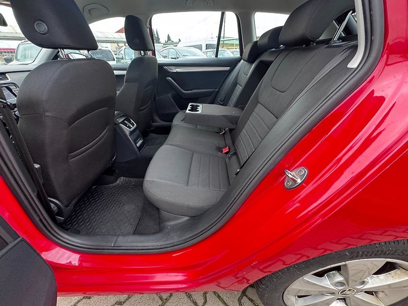 Škoda Octavia (2016) 1,6 81 KW ROZVODY 2. MAJITEL - fotka 38 z 50