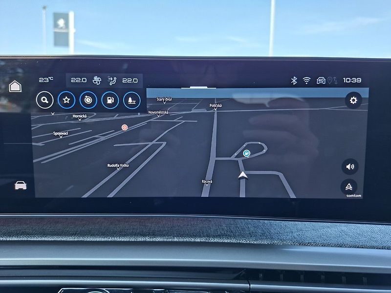 Peugeot 5008 ALLURE HYBRID 145k e-DCS6 - fotka 22 z 28