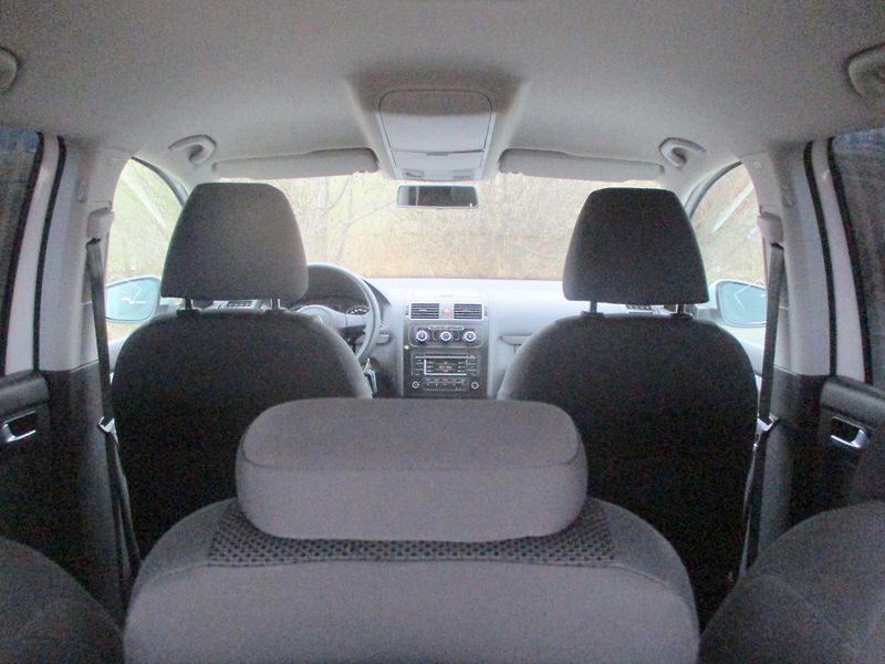 Volkswagen Touran 1.2TSi 77kW TL*L+Z PNEU*VÝHŘEV - fotka 33 z 39