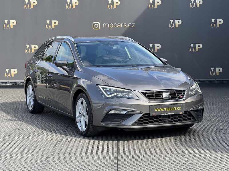 Seat Leon (2017) 1.4 TSi 92kW MAN FR, NAVI - fotka 3 z 48