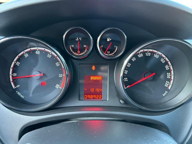 Opel Meriva (2015) 1.4 Turbo 88kw - fotka 17 z 22