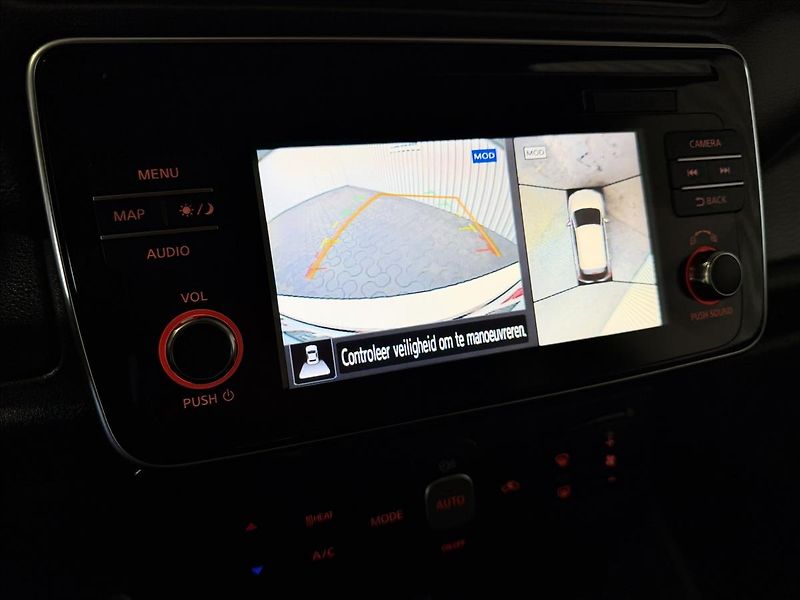 Nissan Leaf N-CONNECTA 110kW SOH 91% - fotka 21 z 38