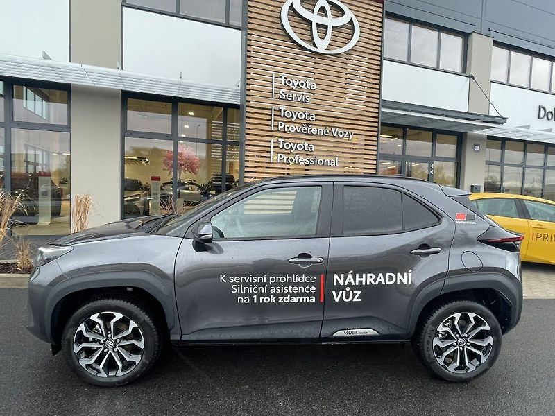 Toyota Yaris Cross 1.5 Hybrid 130k FWD Style - fotka 3 z 28