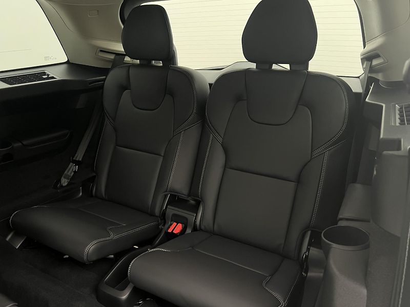Volvo XC90 (2026) B5 AWD BRIGHT PLUS - fotka 5 z 47