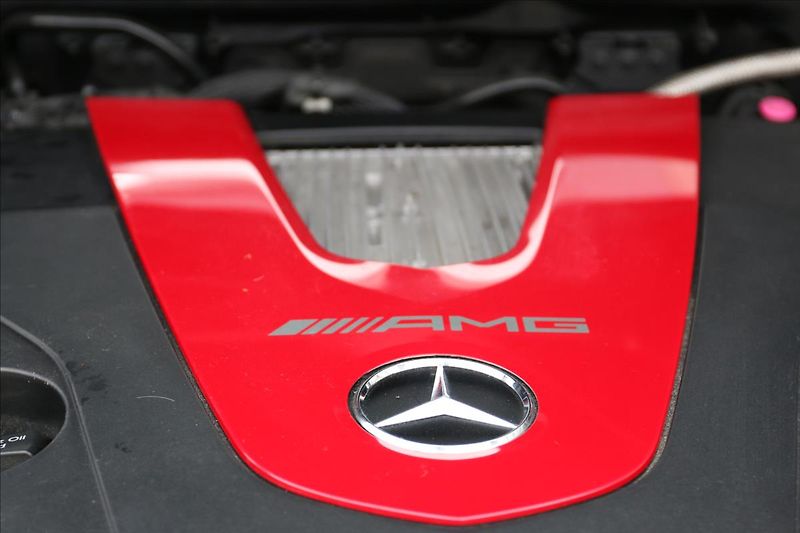 Mercedes-Benz GLC 3,0 43 AMG, Automat, Tažné - fotka 57 z 61