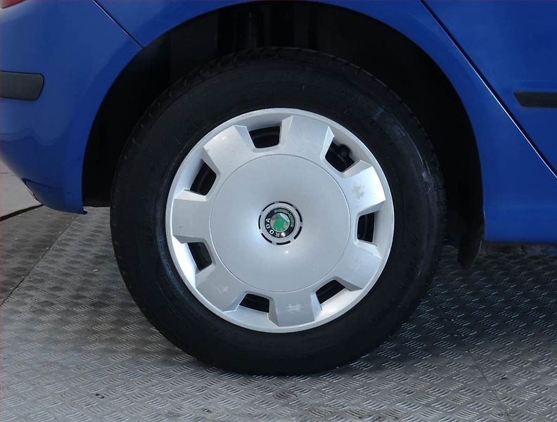 Škoda Fabia (2003) 1.4 16V, Serv.kniha, nová STK - fotka 14 z 15