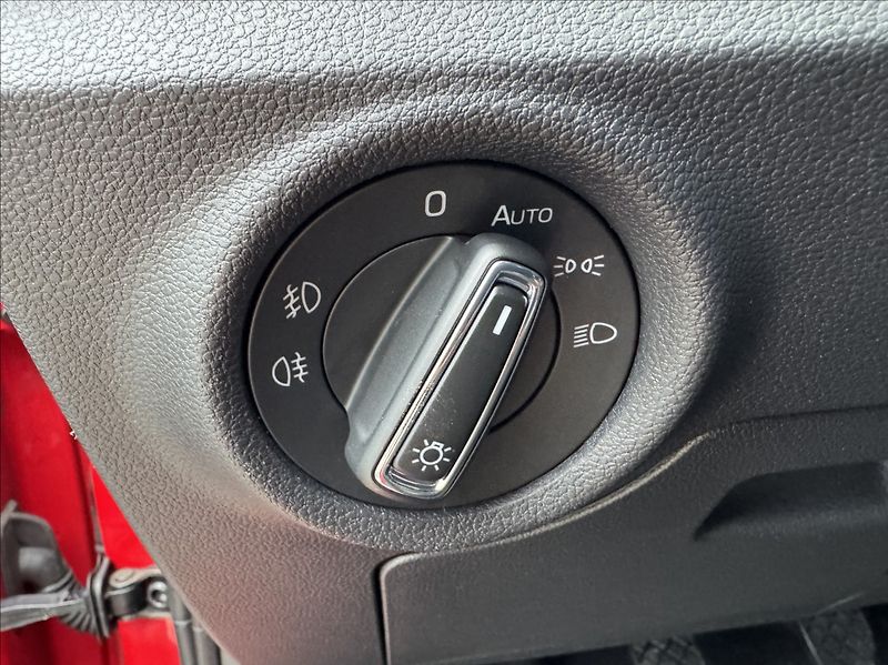 Škoda Kamiq 1,5 TSI STYLE DPH 1maj původČR - fotka 24 z 50