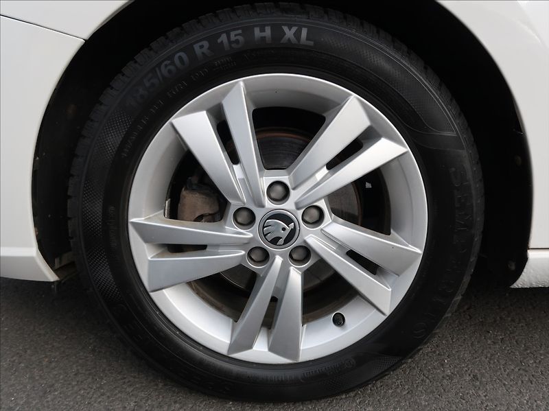 Škoda Fabia 1,0 TSi,70kW,1majČR,Serv.k,DPH - fotka 22 z 25