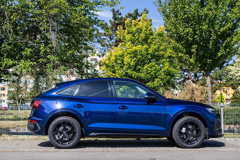 Audi Q5 - fotka 8 z 21