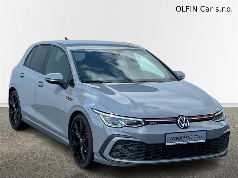 Volkswagen Golf 2,0 TSi 180kW 7DSG  REZERVACE - fotka 7 z 28