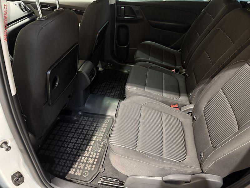 Seat Alhambra (2012) 2.0 TDi, Bixen, navi - fotka 11 z 20