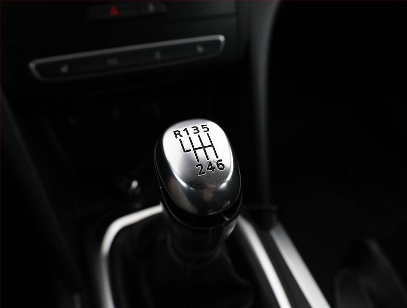 Renault Mégane (2018) 1.2 TCe, ČR,1.maj, Serv.kniha - fotka 11 z 16