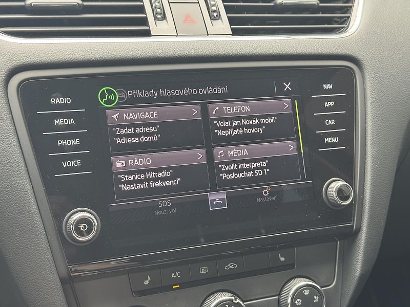 Škoda Octavia (2018) III 1.5TSi MAN Ambition+, RZV - fotka 33 z 47