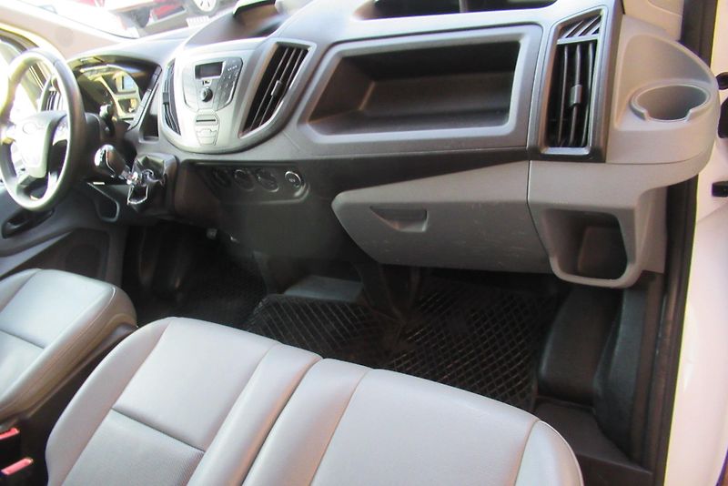 Ford Transit 2.2 TDCi KLIMA - fotka 15 z 20