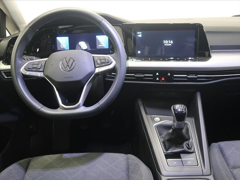 Volkswagen Golf 1,5 TSI Life 1.majitel CZ - fotka 29 z 40