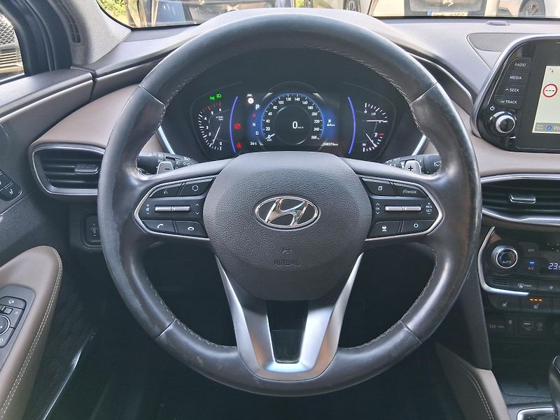 Hyundai Santa Fe PRE. LUXURY 2.2 CRDi 4x4 147kW - fotka 13 z 43