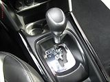 Peugeot 2008 (2018) 1.5HDi, Panorama, AC - náhled 17