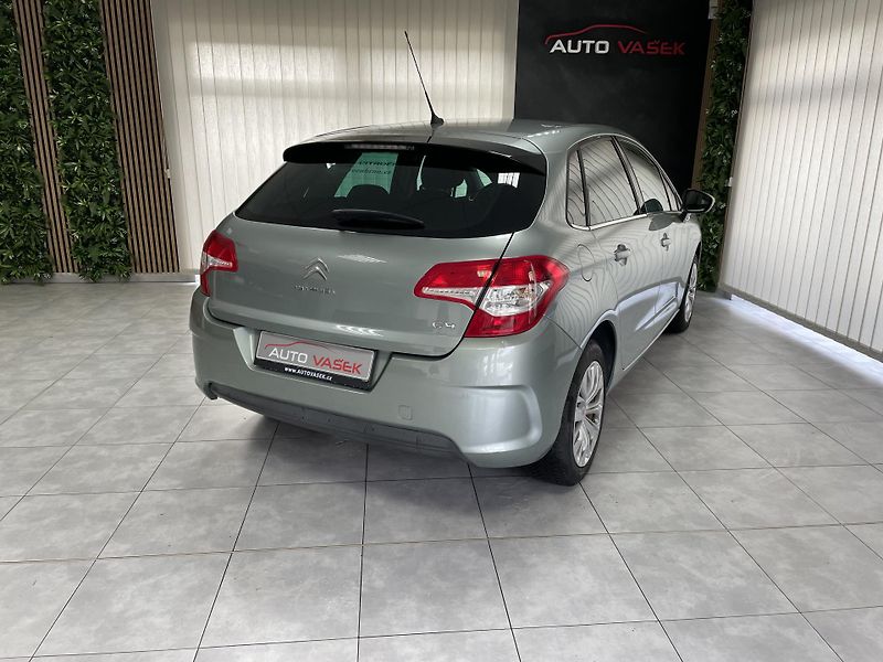 Citroën C4 1.6 VTi ČR 1.MAJITEL - fotka 10 z 23