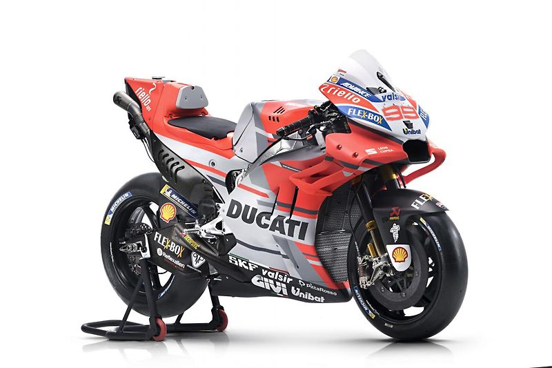 Ducati Panigale V4 S (2018) CORSE ex Jorge Lorenzo - fotka 39 z 39