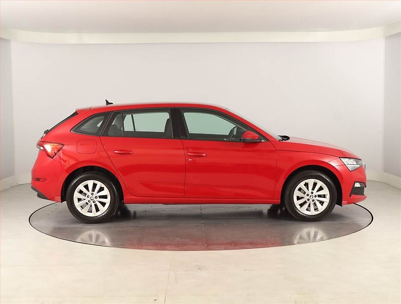 Škoda Scala (2023) Ambition 1.0 TSI, ČR,1.maj - fotka 6 z 20