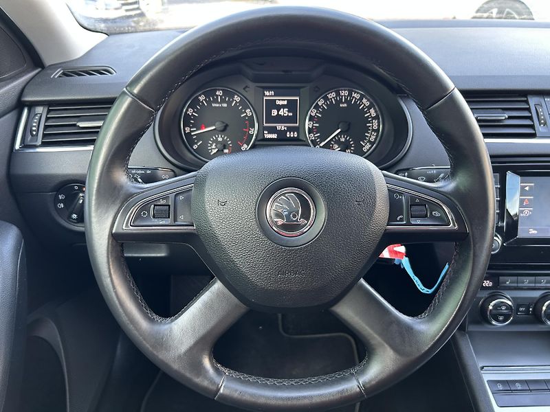 Škoda Octavia (2013) 1.4 TSi 103 KW servisní kniha - fotka 16 z 29