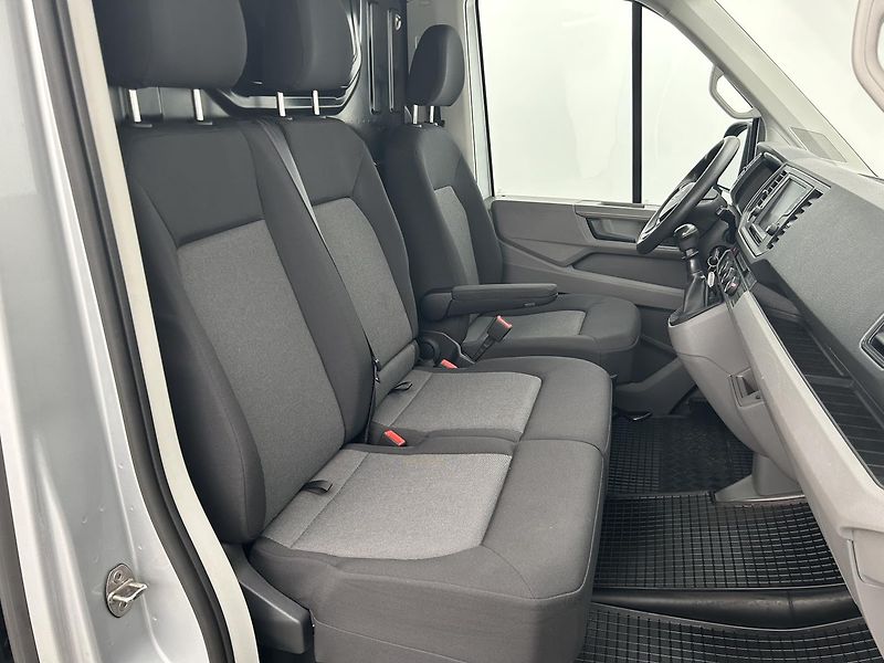 Volkswagen Crafter 2.0 TDI L2H2 - fotka 11 z 29